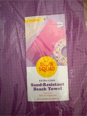 Sun Squad Extra-Long Sand-Resistant Beach Towel - Purple NEW